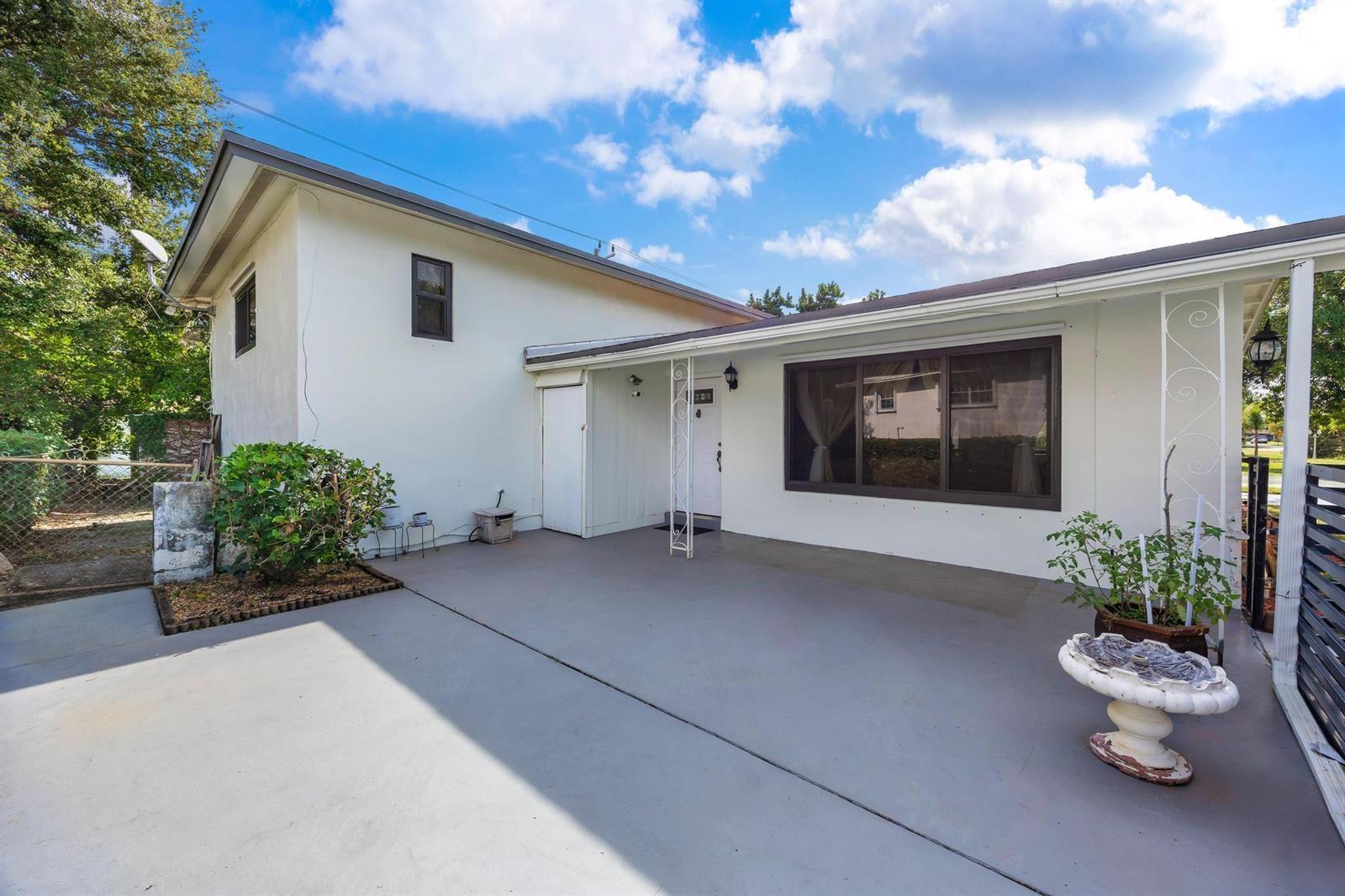 20335 NE 13th Court, Miami FL 33179 photo 4