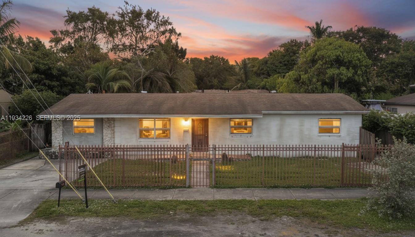 1361 NW 111th St, Miami FL 33167 photo 5