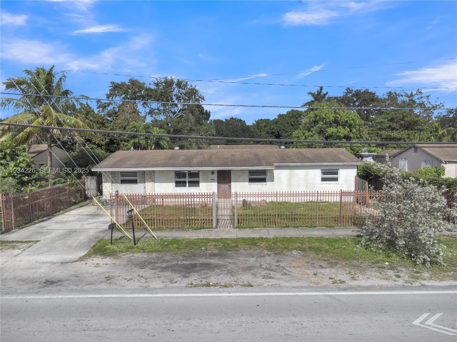 1361 NW 111th St, Miami FL 33167 photo 4