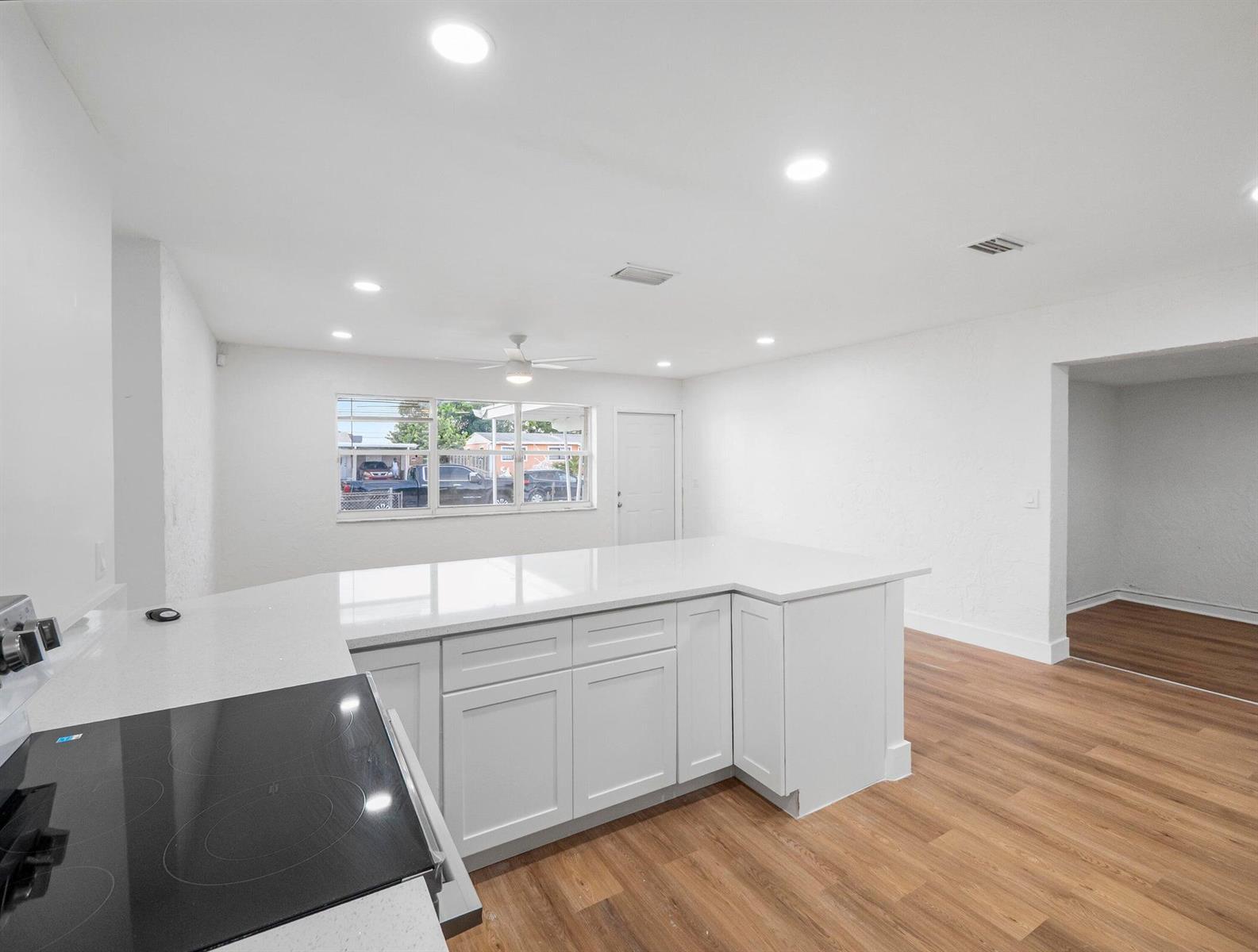 133 NW 14th Avenue, Boynton Beach FL 33435 photo 3