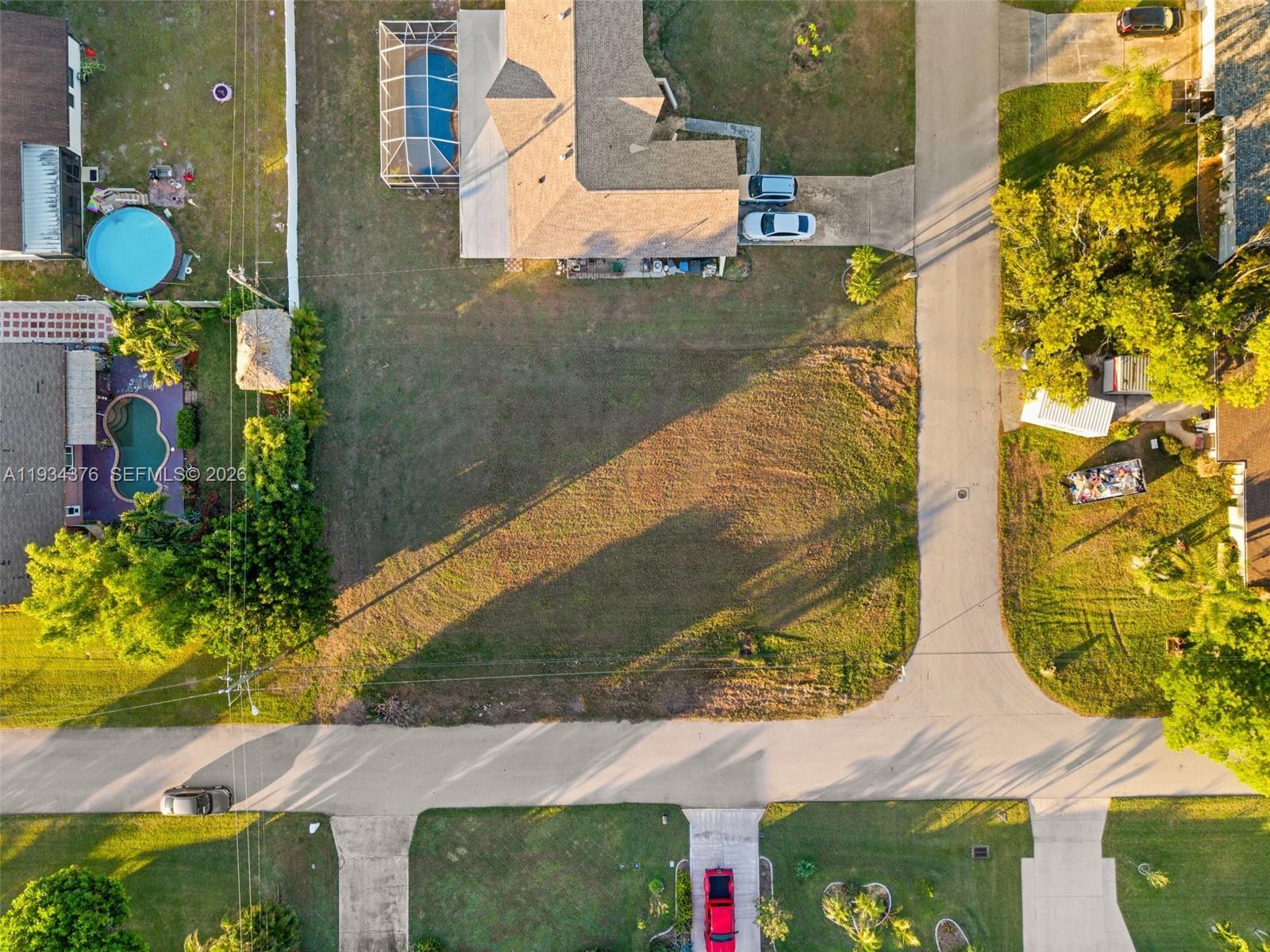 1236 SE 21st Place, Cape Coral FL 33990 photo 2