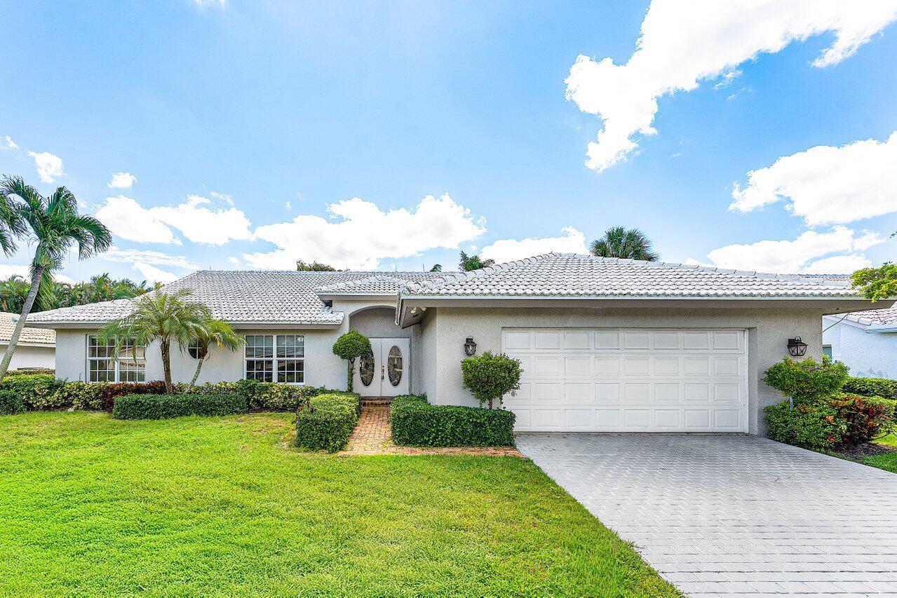 4572 White Cedar Lane, Delray Beach FL 33445 photo 2