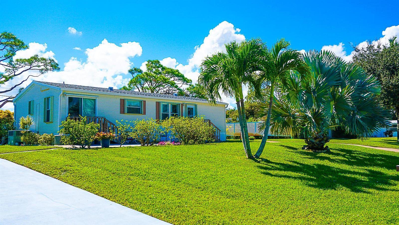 7030 SE Ridgeway Terrace, Hobe Sound FL 33455 photo 2