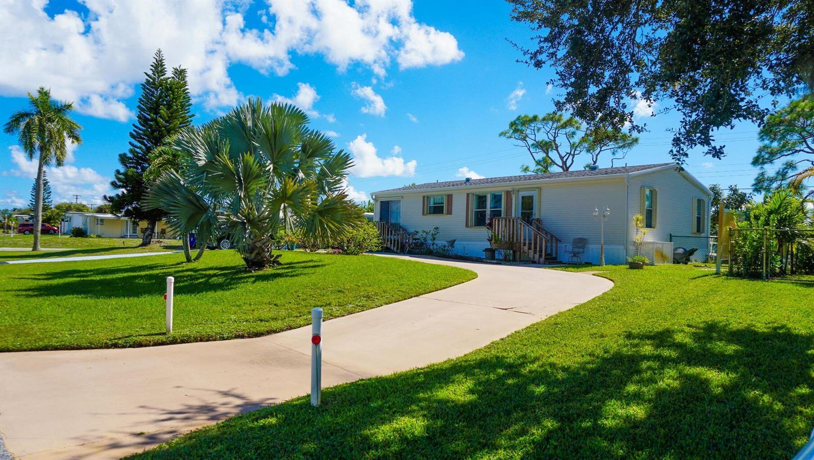 7030 SE Ridgeway Terrace, Hobe Sound FL 33455
