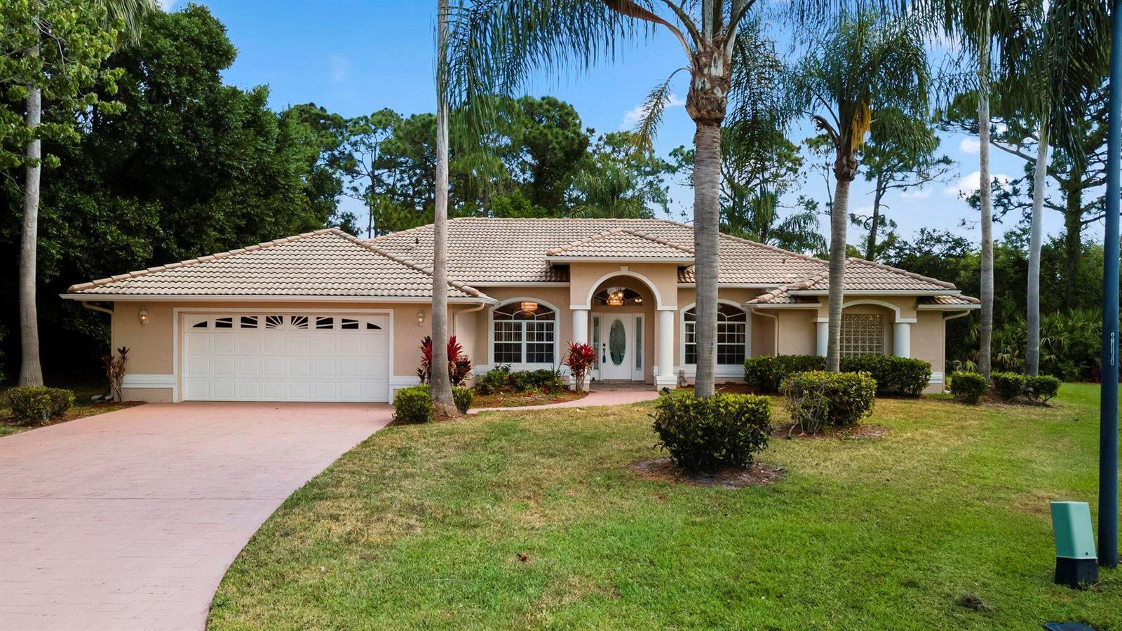 1698 SW Mockingbird Drive, Port St. Lucie FL 34986