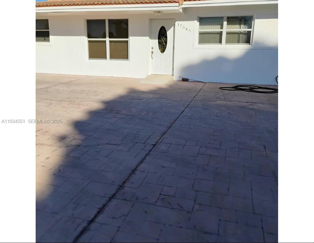 17545 NW 49  CT, Opa-Locka FL 33055 photo 2