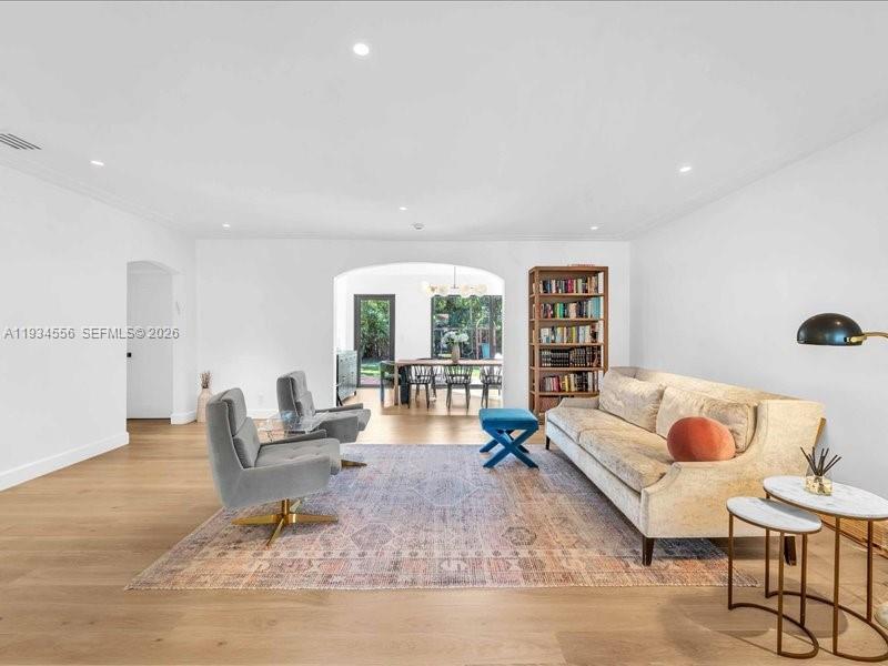 920 W 47th Ct, Miami Beach FL 33140 photo 2