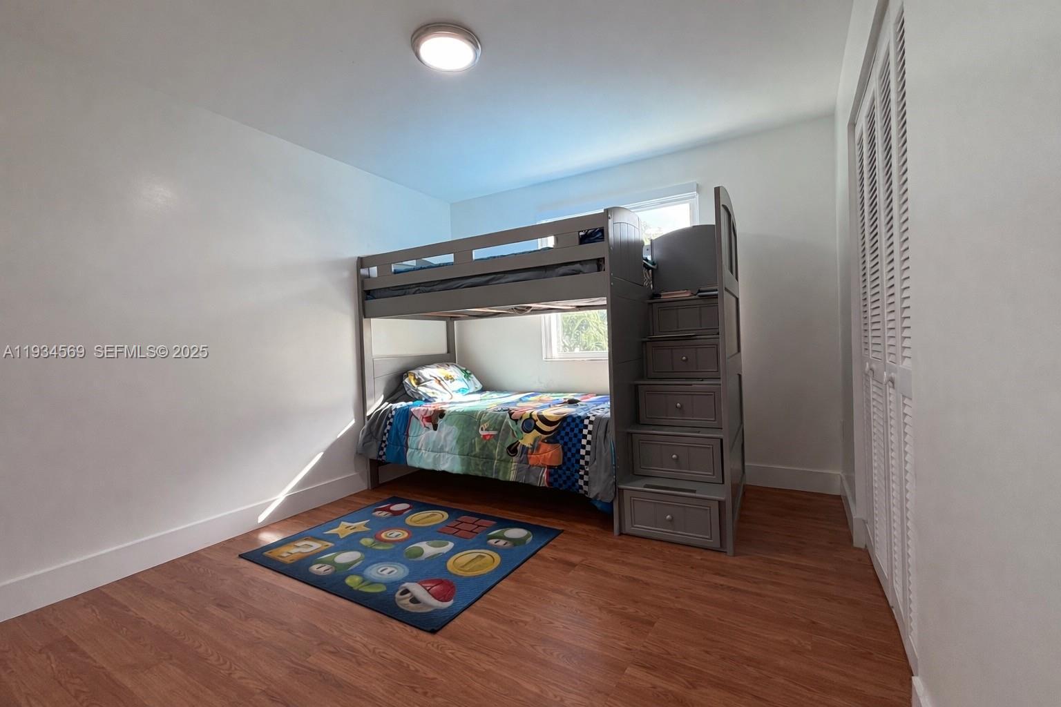 8242 NW 200 TER, Hialeah FL 33015 photo 4