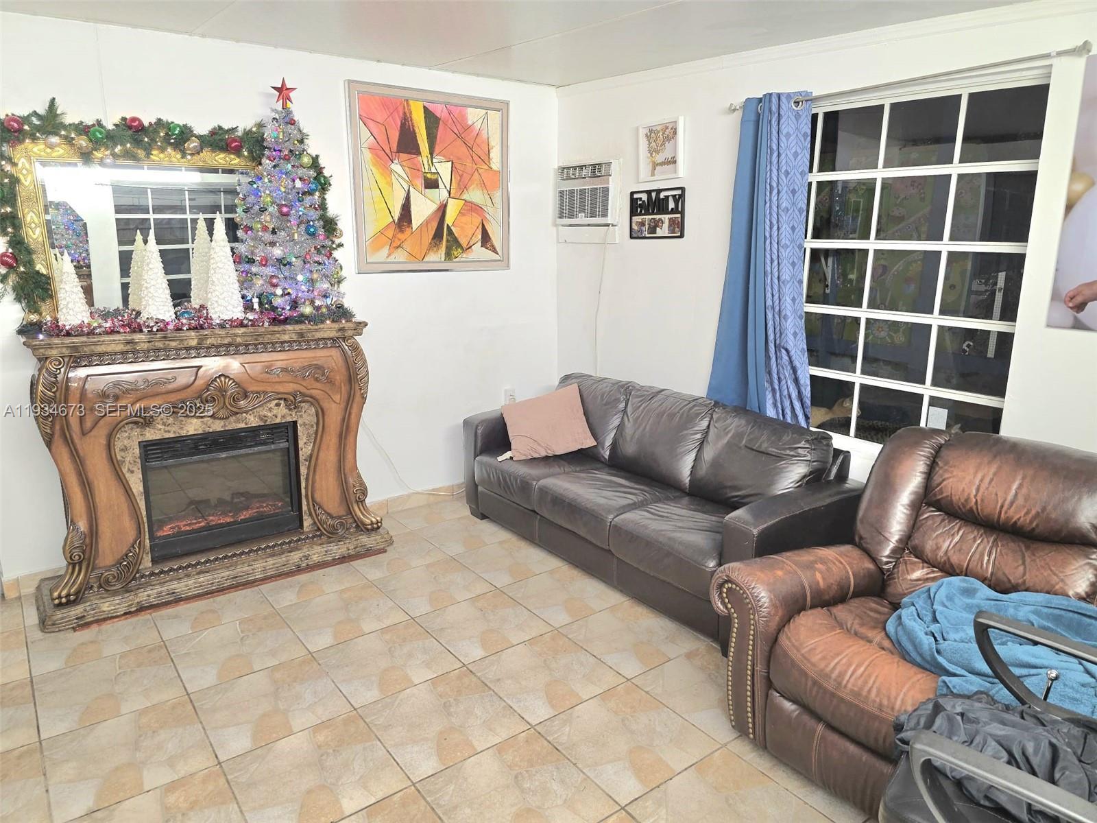 3601 NW 102nd St, Miami FL 33147 photo 2