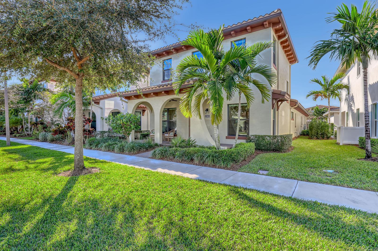 13363 Machiavelli Way, Palm Beach Gardens FL 33418 photo 2