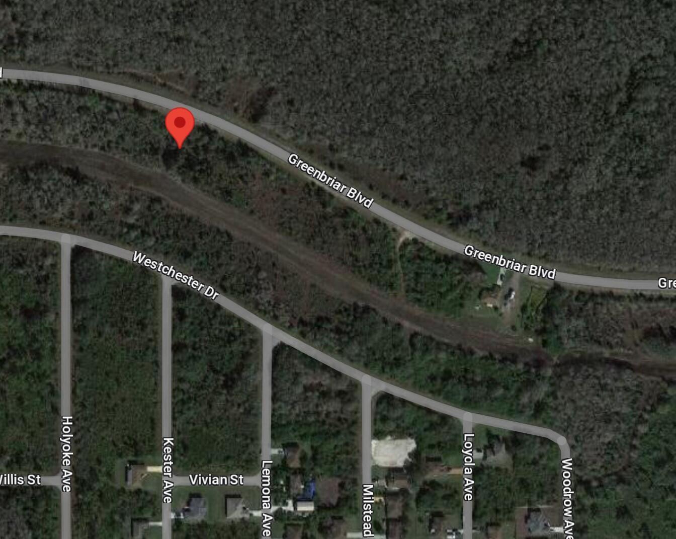 483 Greenbriar Boulevard, Lehigh Acres FL 33972 photo 3