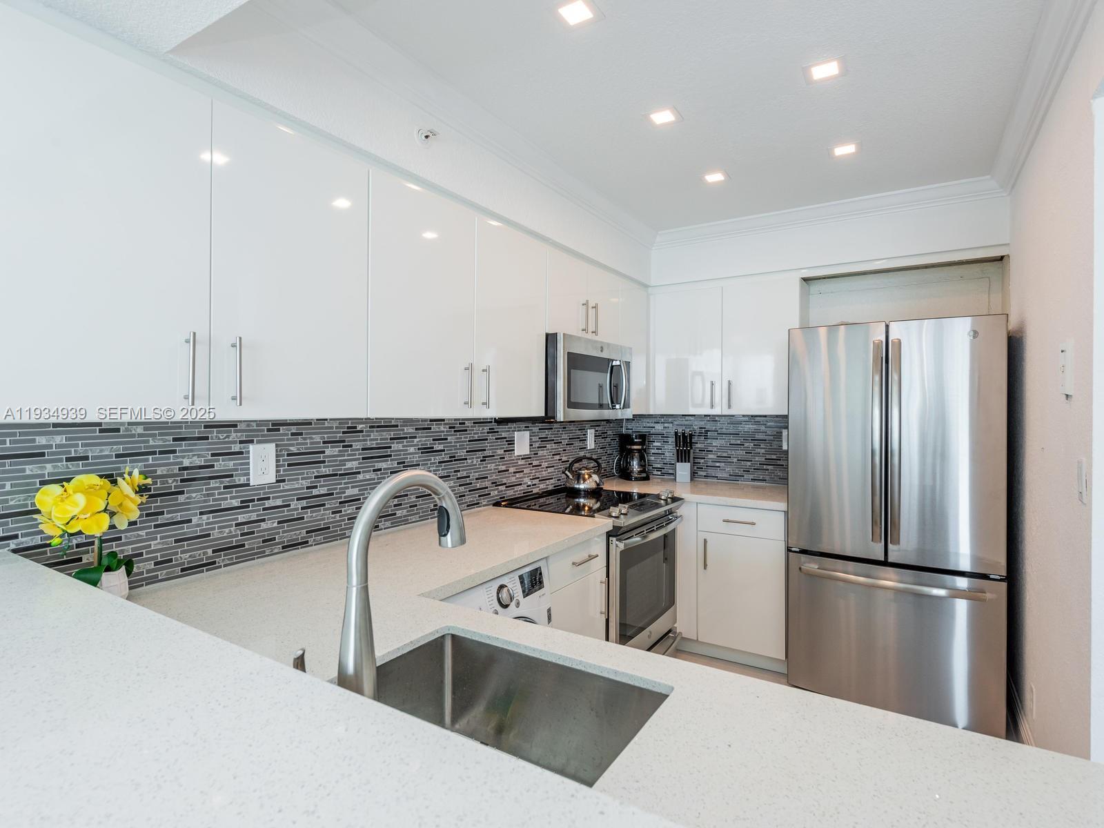 2501 S Ocean Dr, Hollywood FL 33019 photo 5