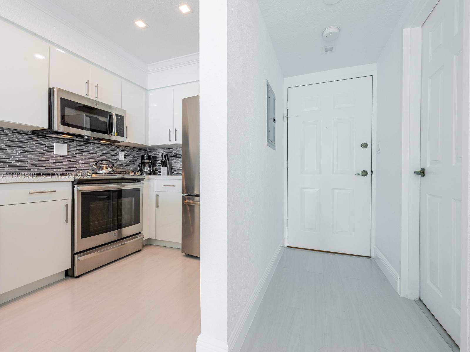 2501 S Ocean Dr, Hollywood FL 33019 photo 4