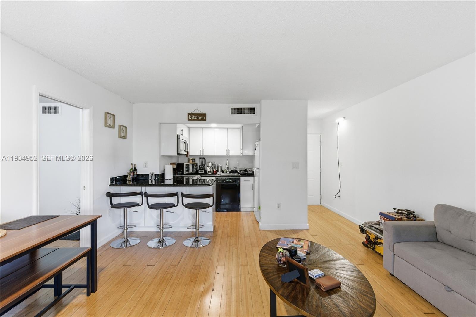 950 NW 11th St # 3B, Miami FL 33136 photo 3