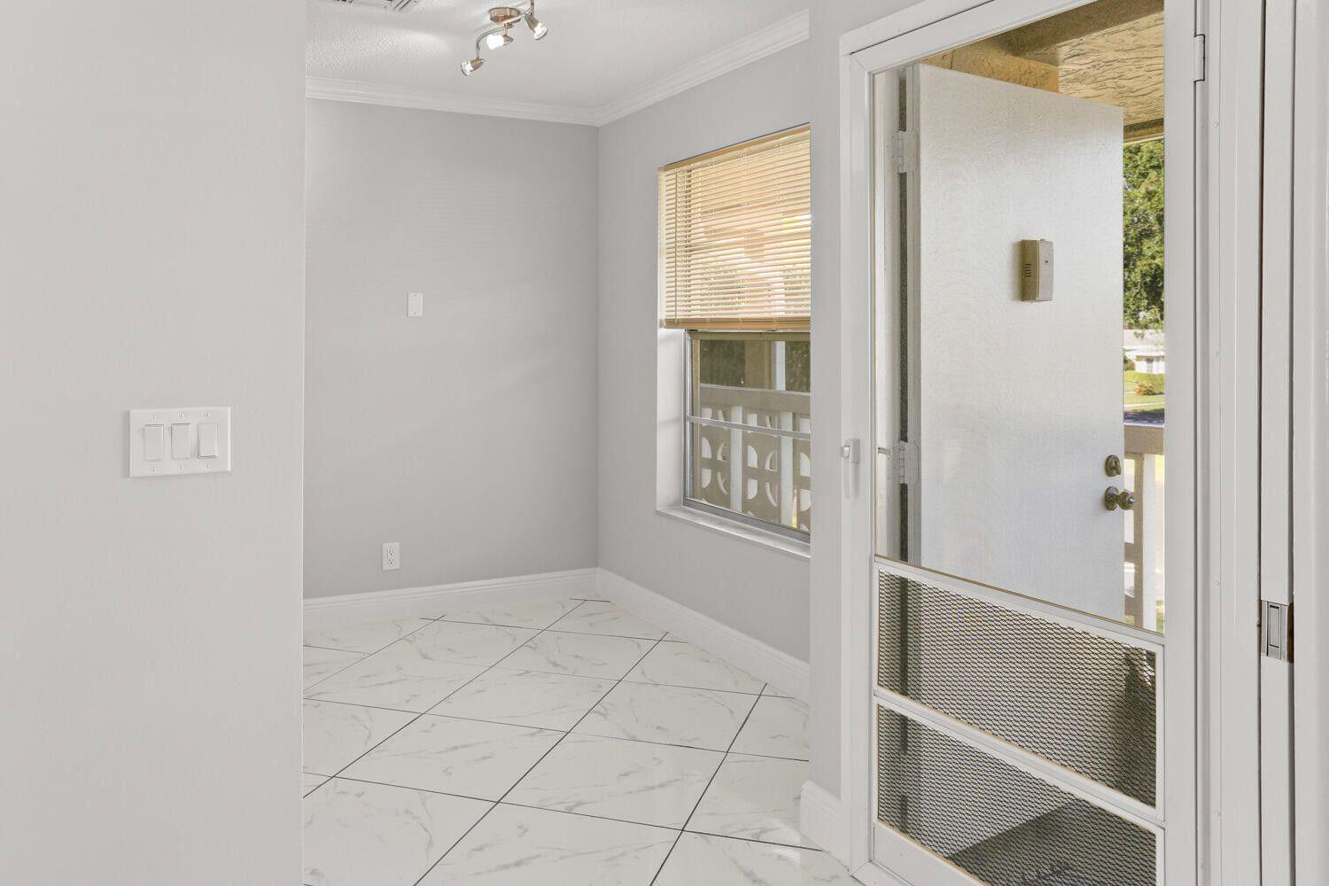 2480 Juniper Drive # 203, Delray Beach FL 33445 photo 3