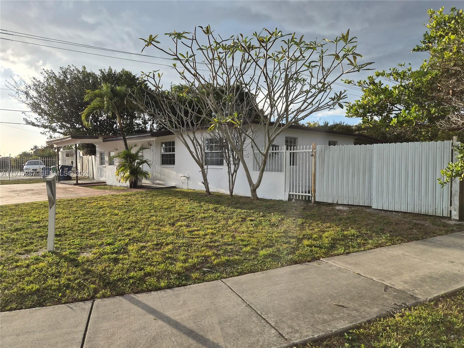 9201 SW 43rd Ter, Miami FL 33165 photo 3