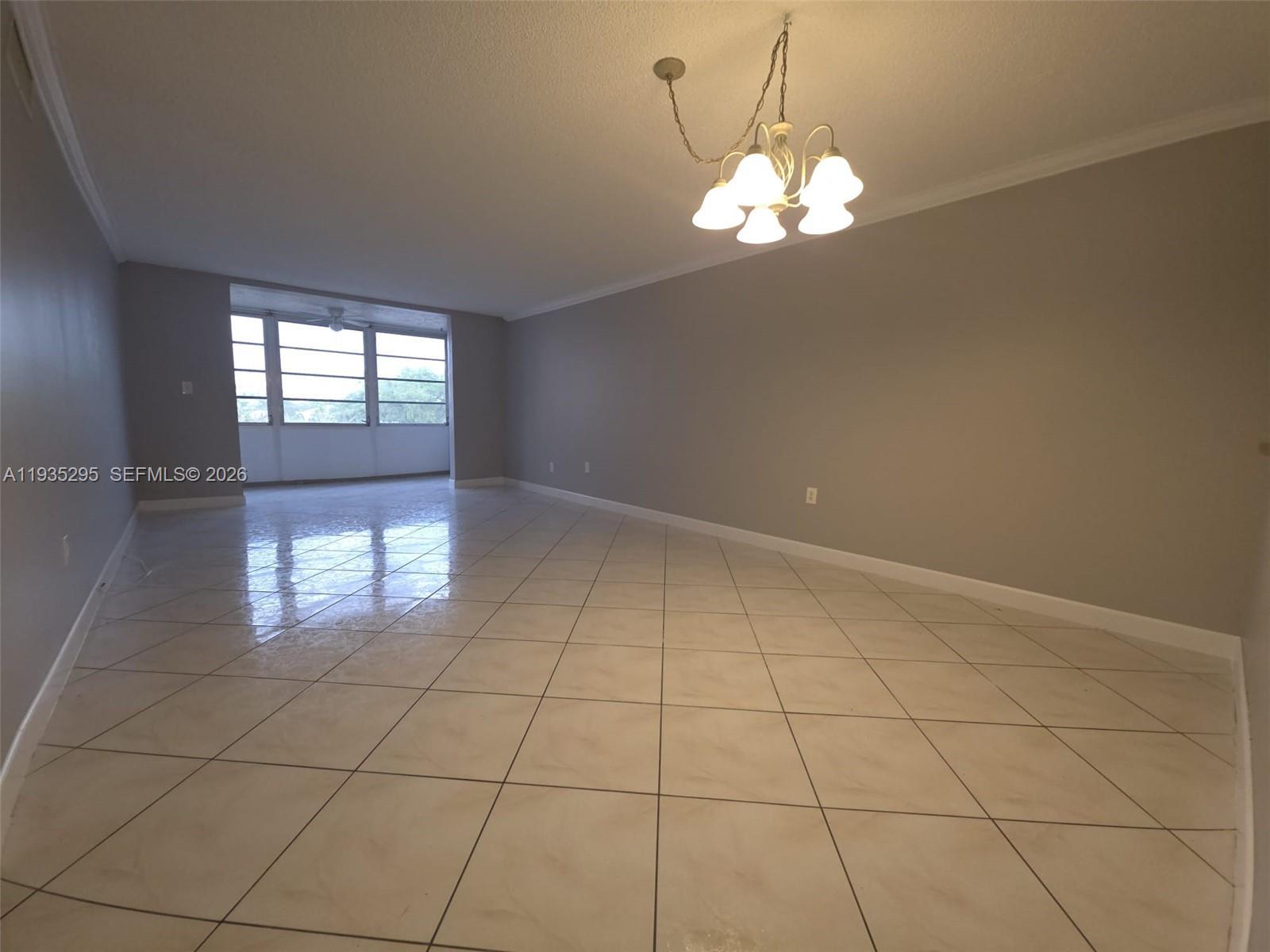 2840 Somerset Dr # 318M, Lauderdale Lakes FL 33311 photo 2