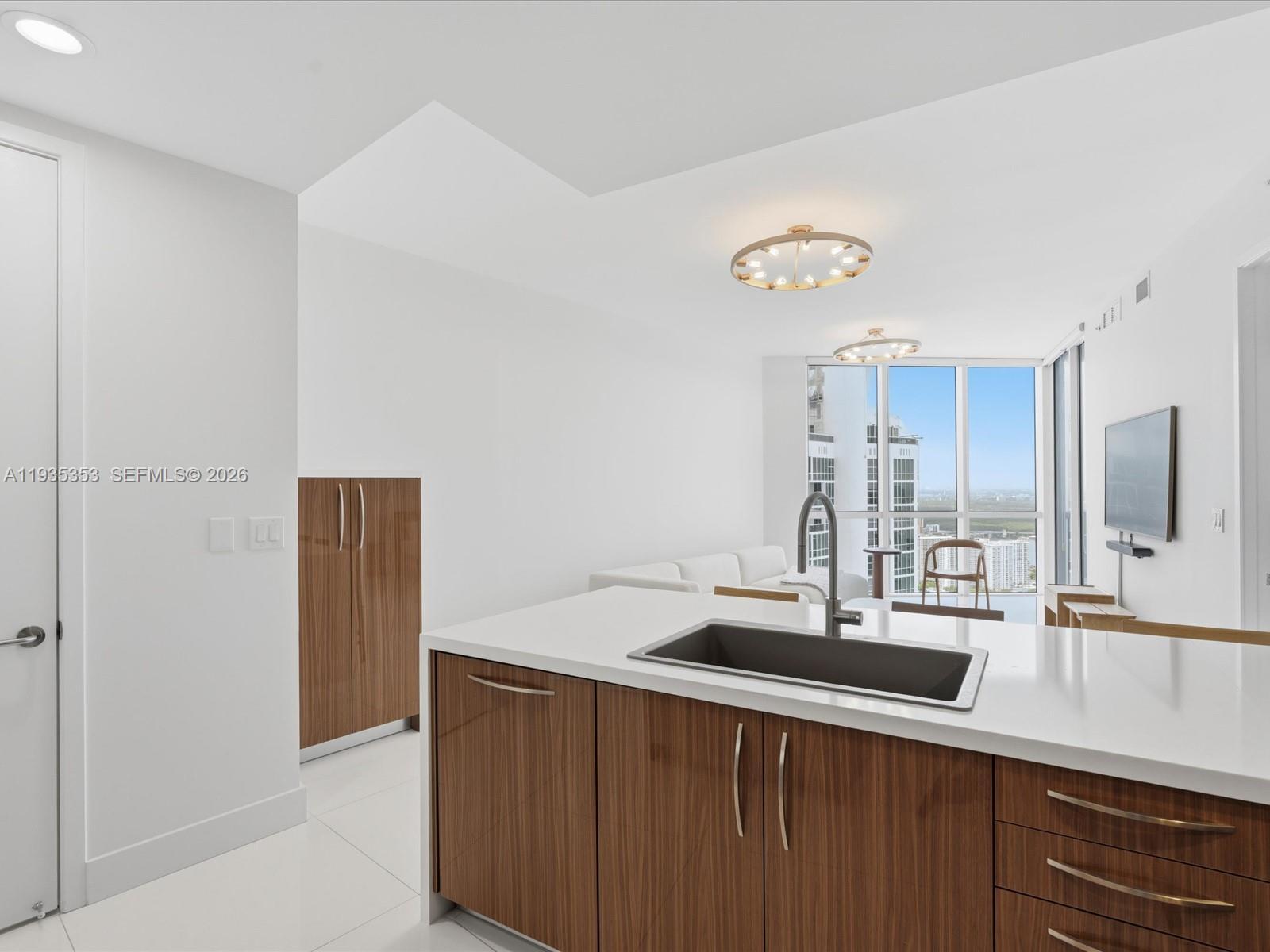 18201 Collins Ave # 5508, Sunny Isles Beach FL 33160 photo 2