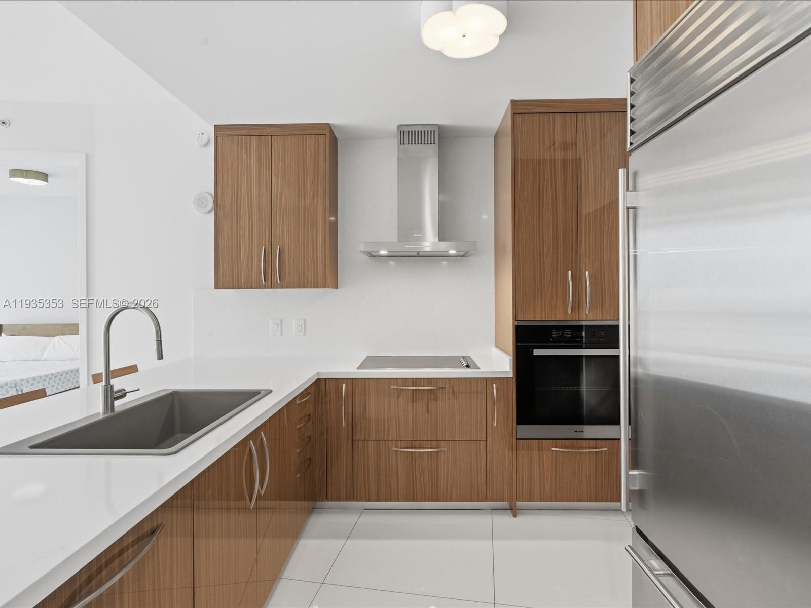 18201 Collins Ave # 5508, Sunny Isles Beach FL 33160 photo 4