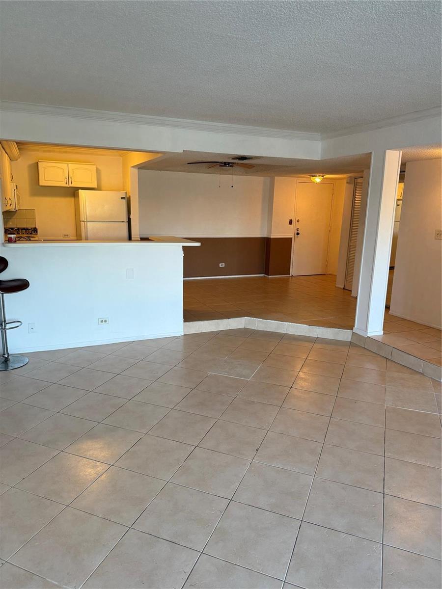 3740 Inverrary Drive # 3D, Lauderhill FL 33319 photo 4