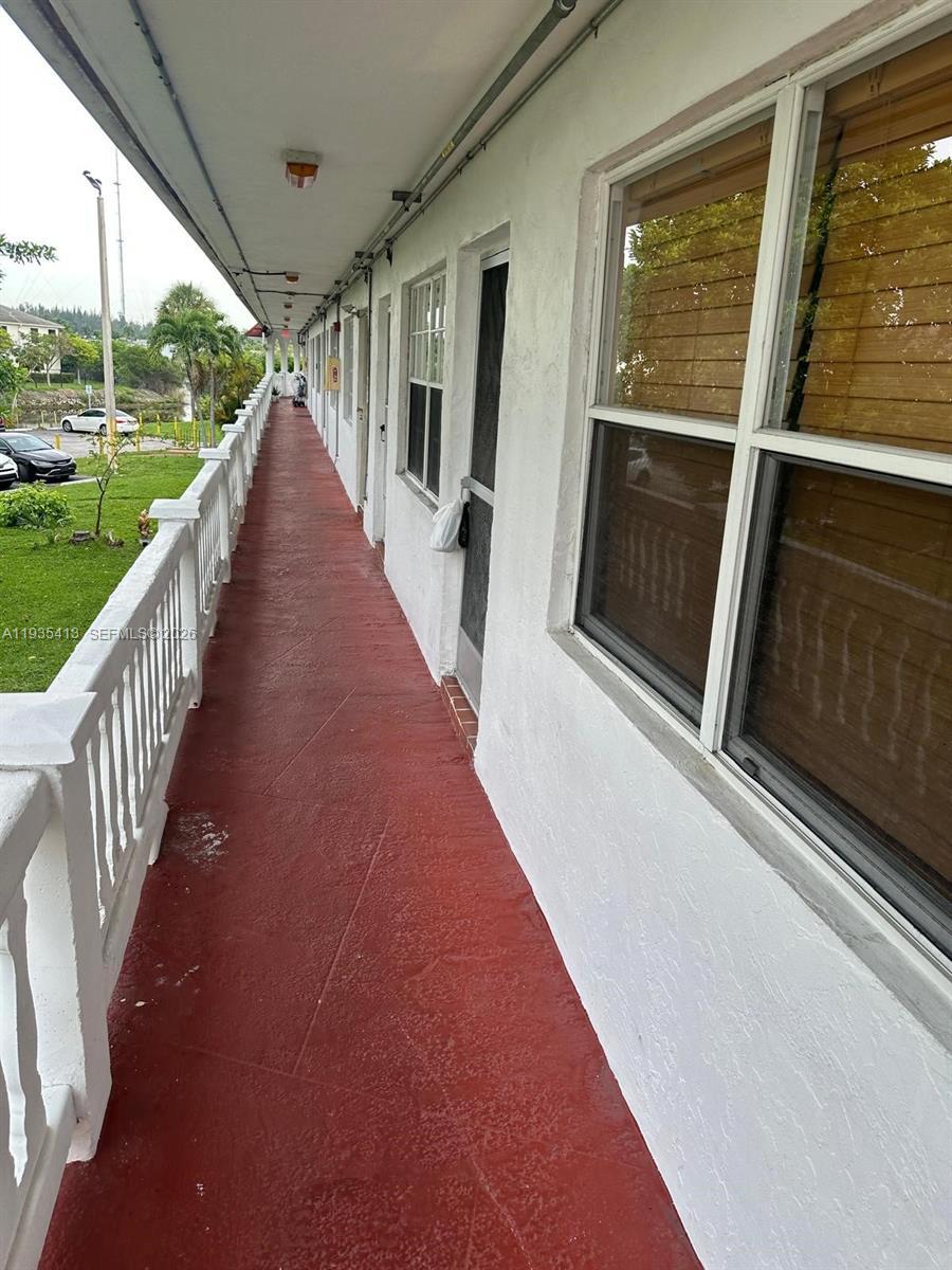 65 NE 202nd Ter # Q27, Miami Gardens FL 33179 photo 3