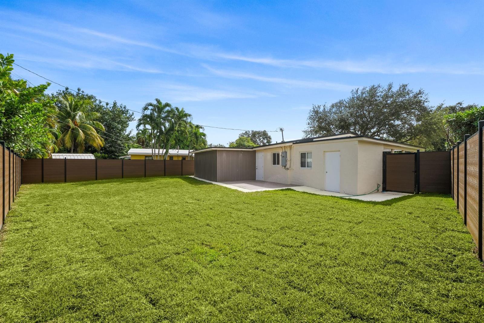 823 SW 27th Street, Fort Lauderdale FL 33315 photo 3