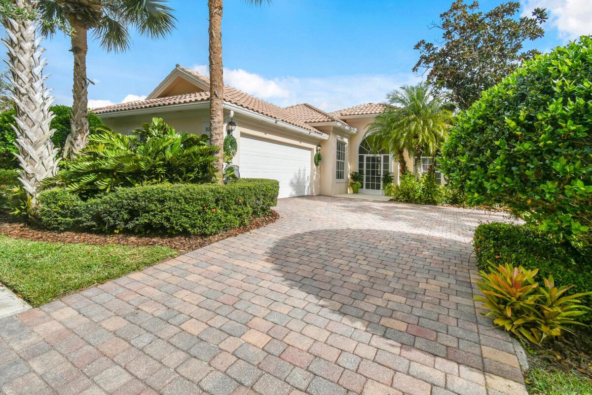 8297 SE Angelina Court, Hobe Sound FL 33455