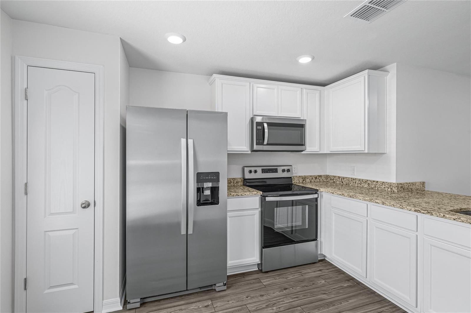 8426 104th Court, Vero Beach FL 32967 photo 5