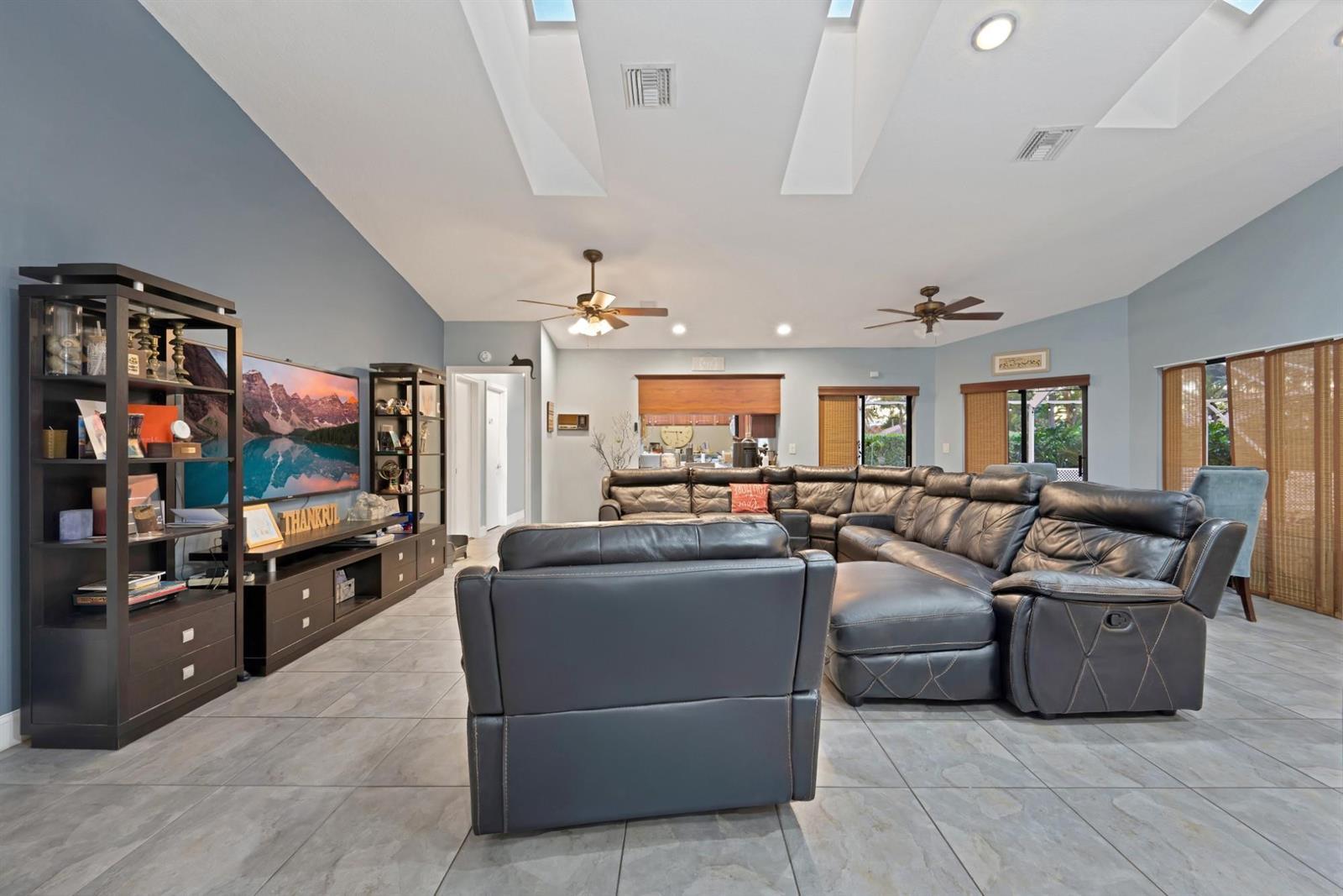 8622 NW 49th Drive, Coral Springs FL 33067 photo 5