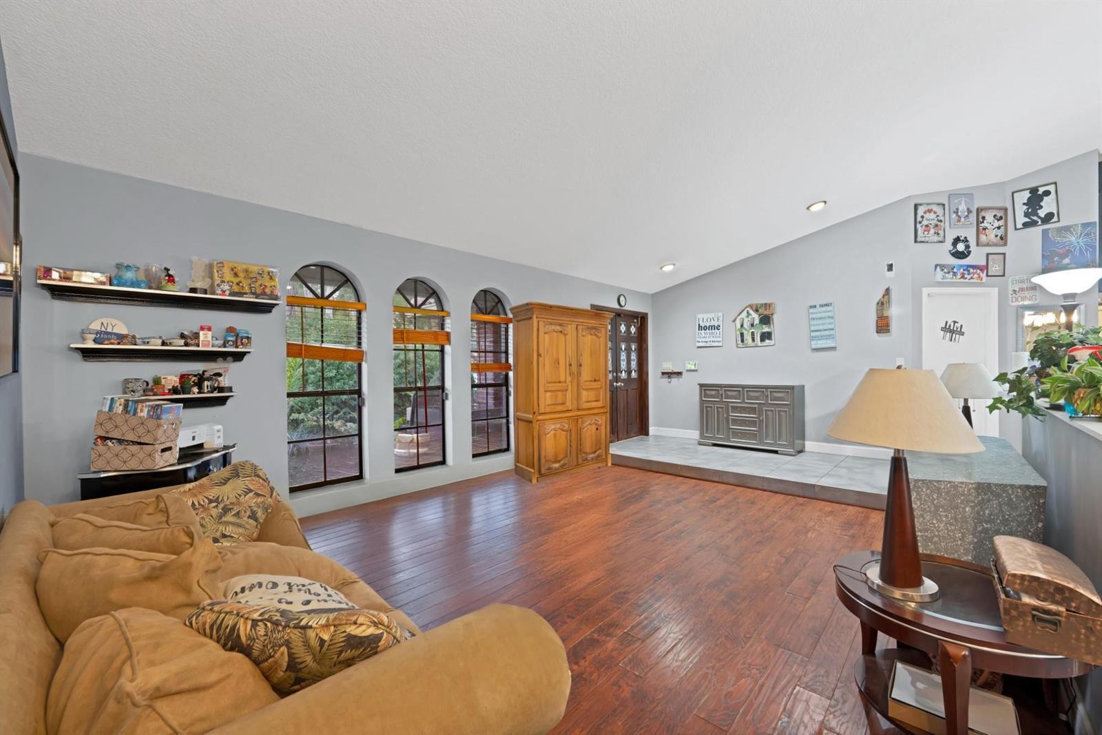 8622 NW 49th Drive, Coral Springs FL 33067 photo 4