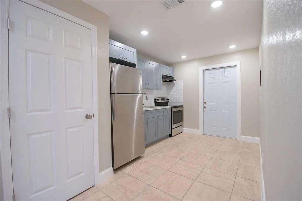 508 N 23rd Street, Fort Pierce FL 34950 photo 5