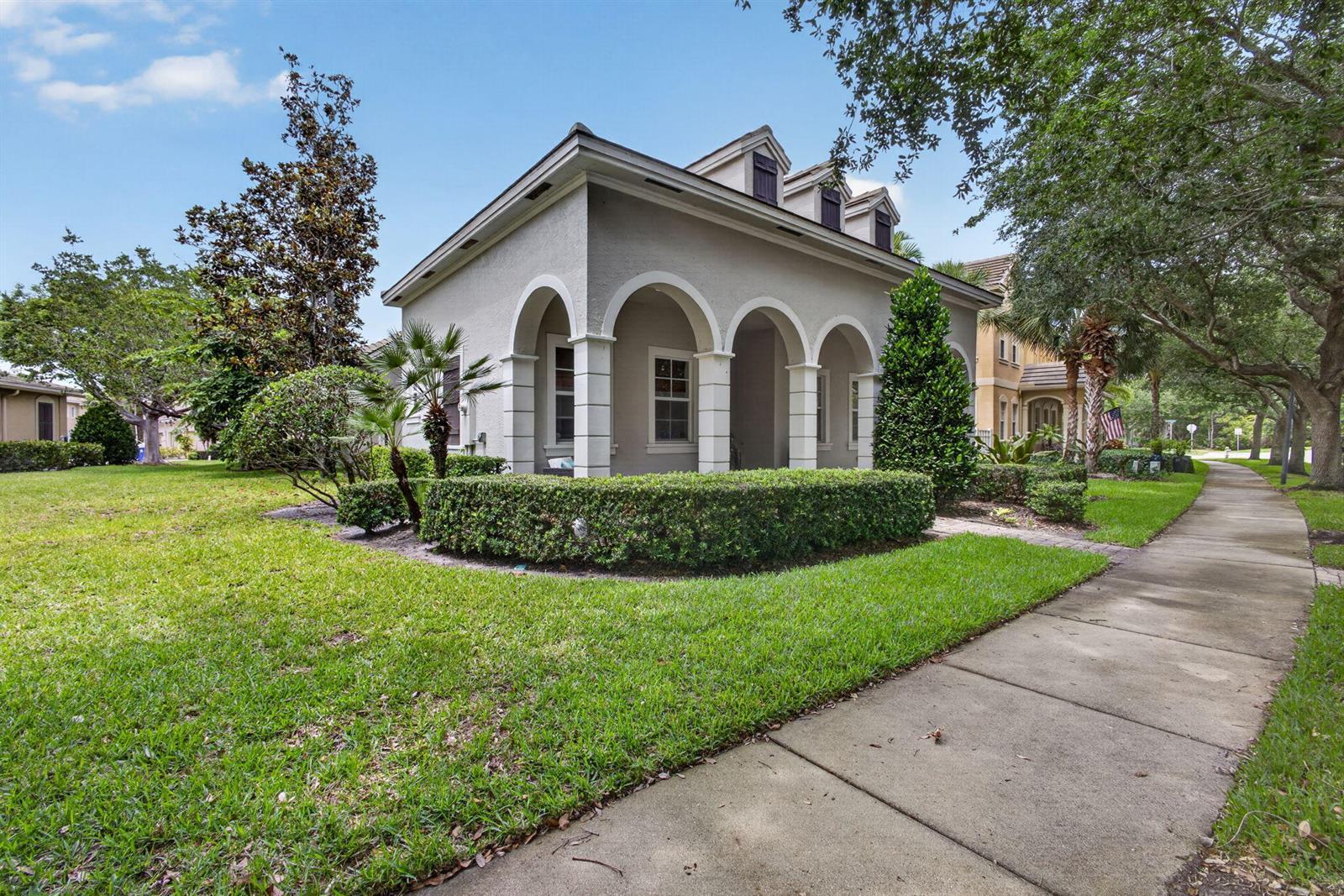 127 Arklow Avenue, Jupiter FL 33458 photo 2