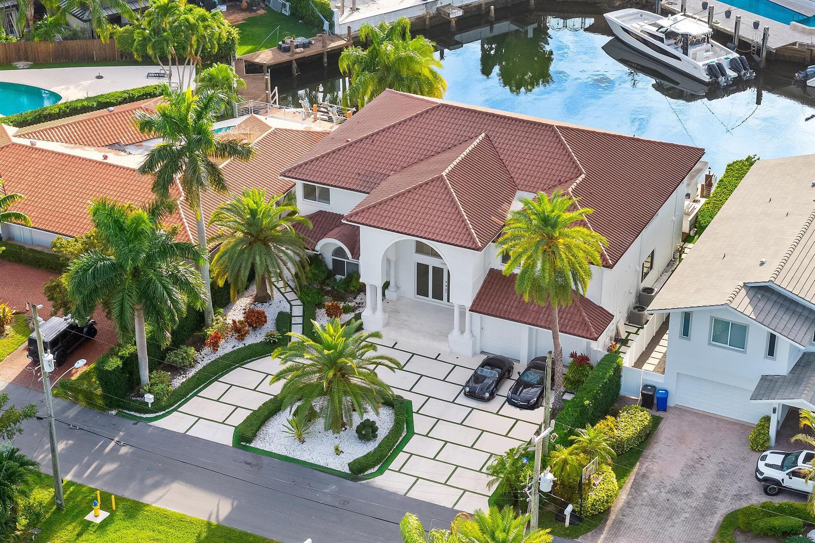 16430 NE 30th Avenue, North Miami Beach FL 33160 photo 2