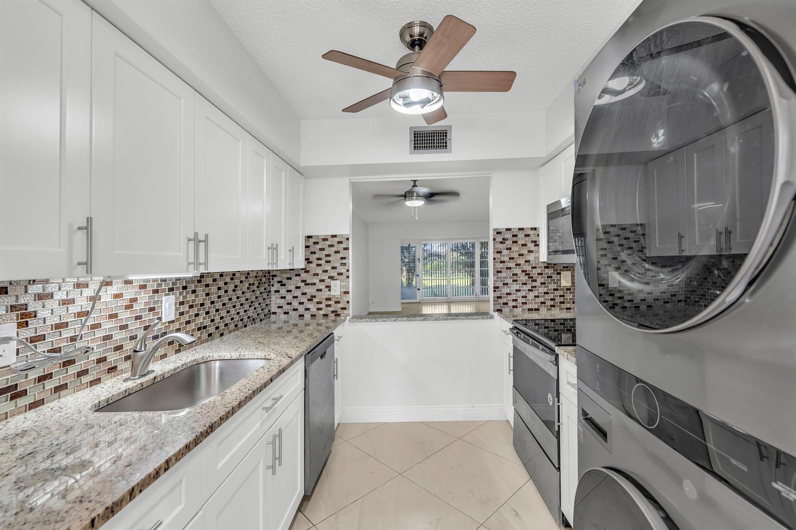 13950 Via Flora # B, Delray Beach FL 33484 photo 5