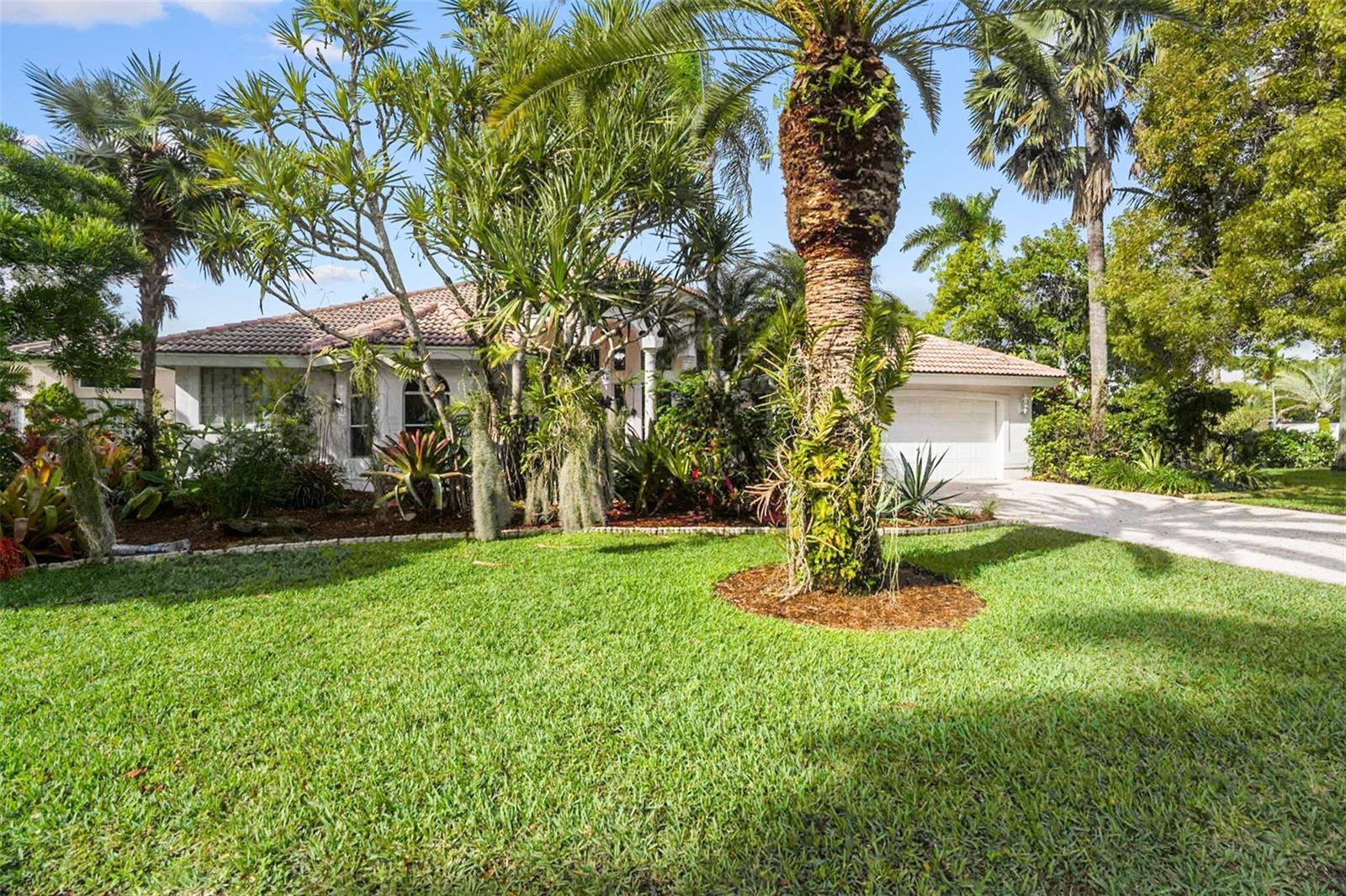 1012 SW 156th Avenue, Pembroke Pines FL 33027 photo 4