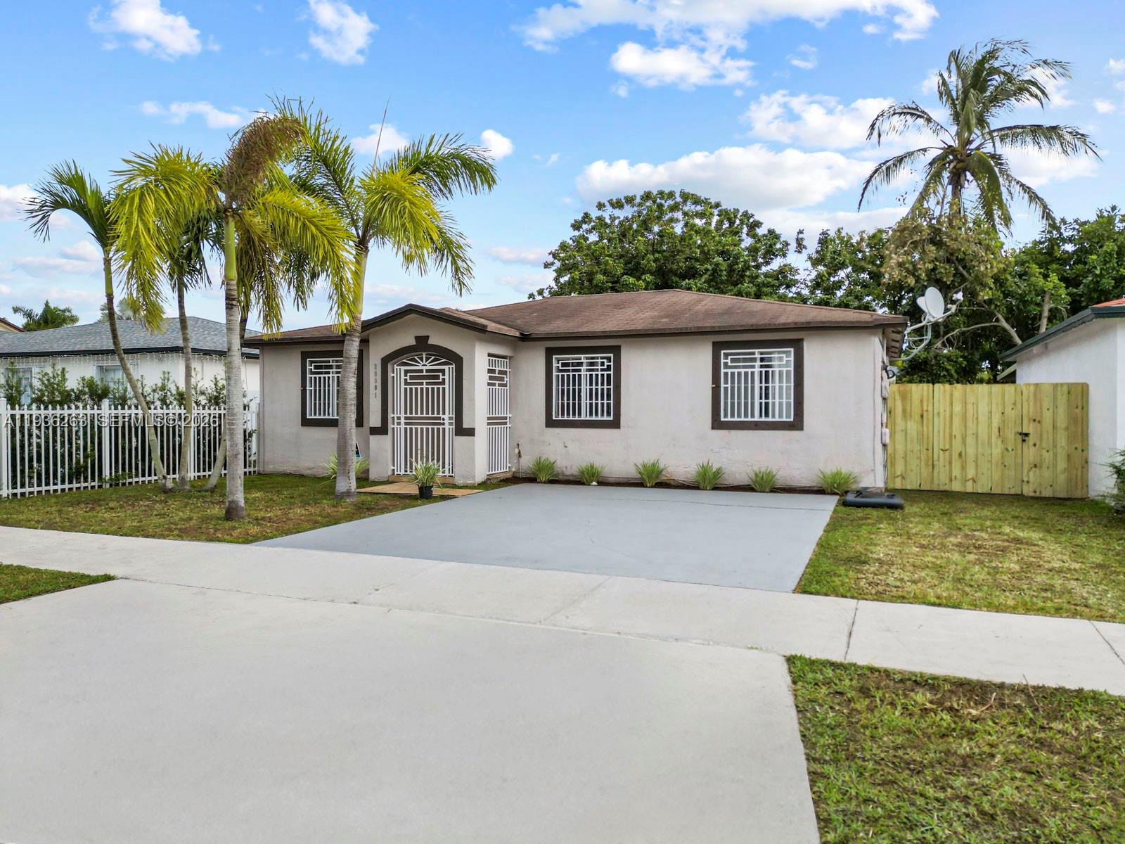 28901 SW 150th Pl, Homestead FL 33033 photo 2