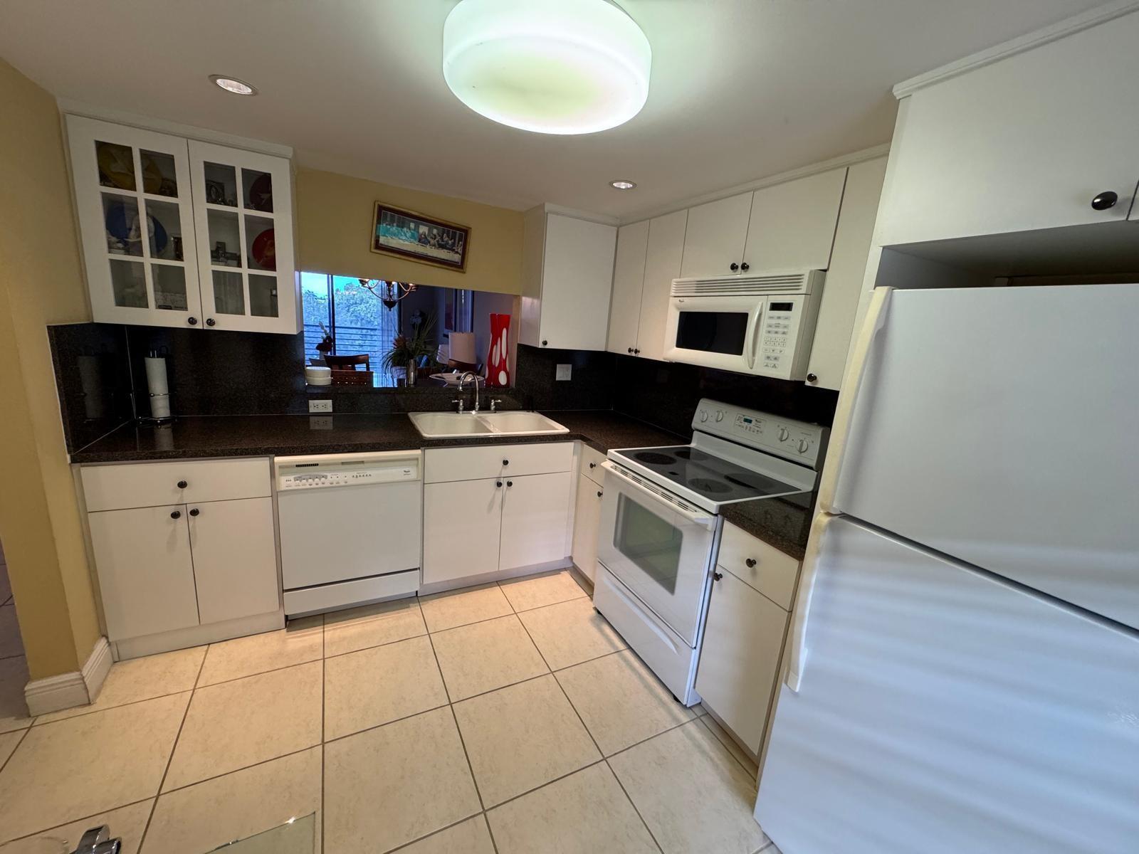 900 Colony Point Circle # 407, Pembroke Pines FL 33026 photo 3