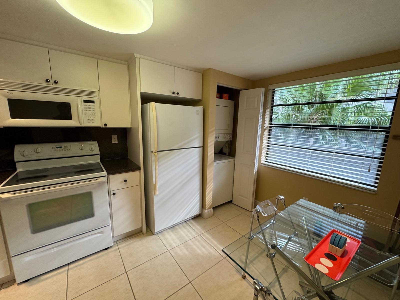 900 Colony Point Circle # 407, Pembroke Pines FL 33026 photo 5