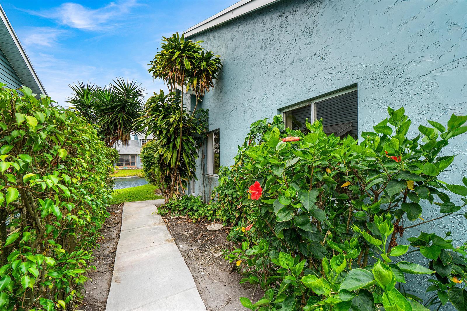 3795 Island Club Circle E # 10, Lake Worth FL 33462 photo 3