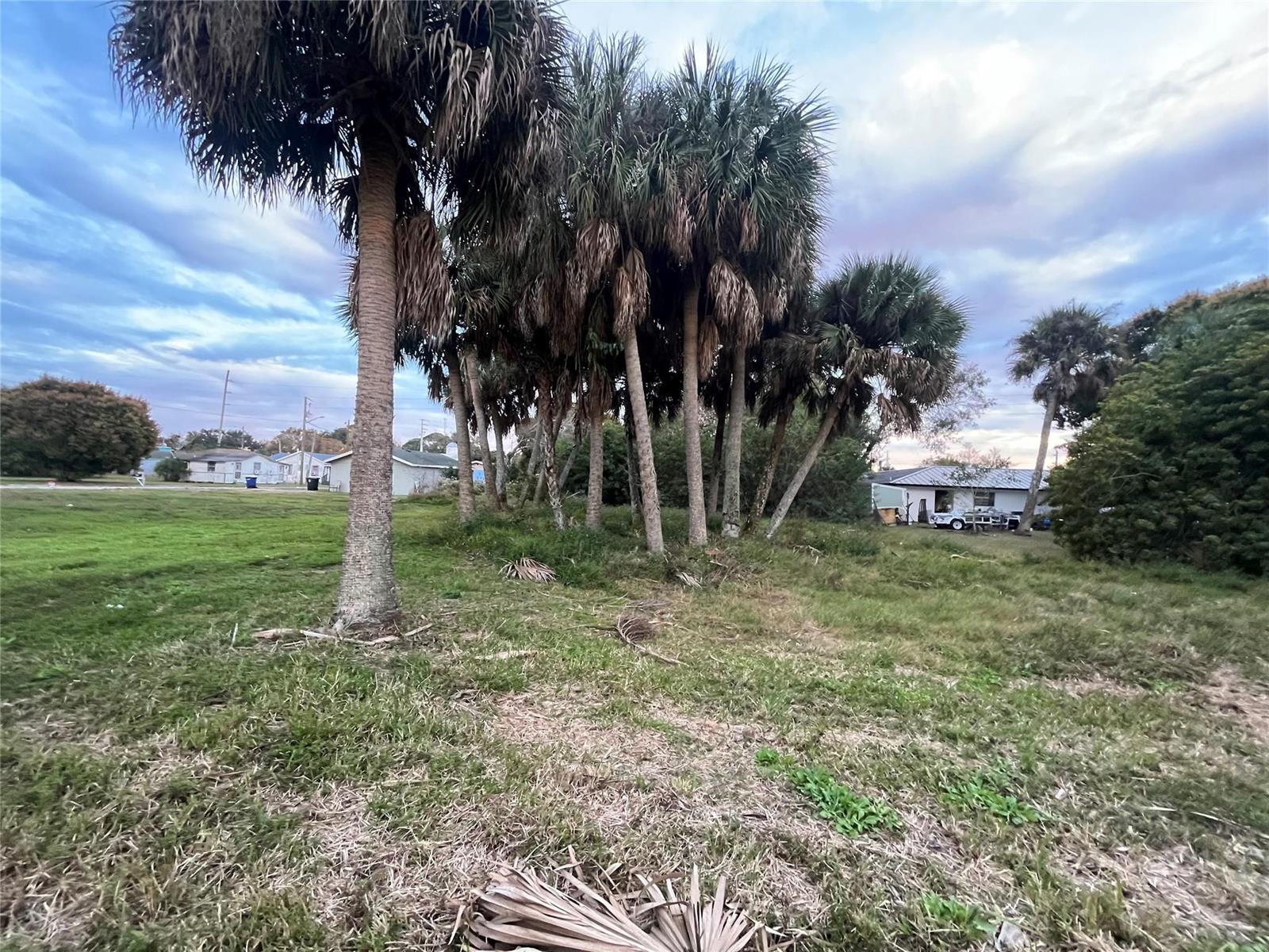 605 N 8th Street, Fort Pierce FL 34950 photo 3