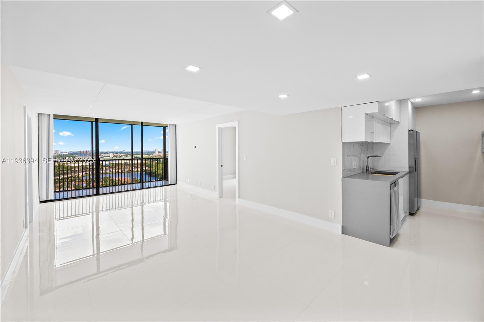 20379 W Country Club Dr, Aventura FL 33180 photo 2