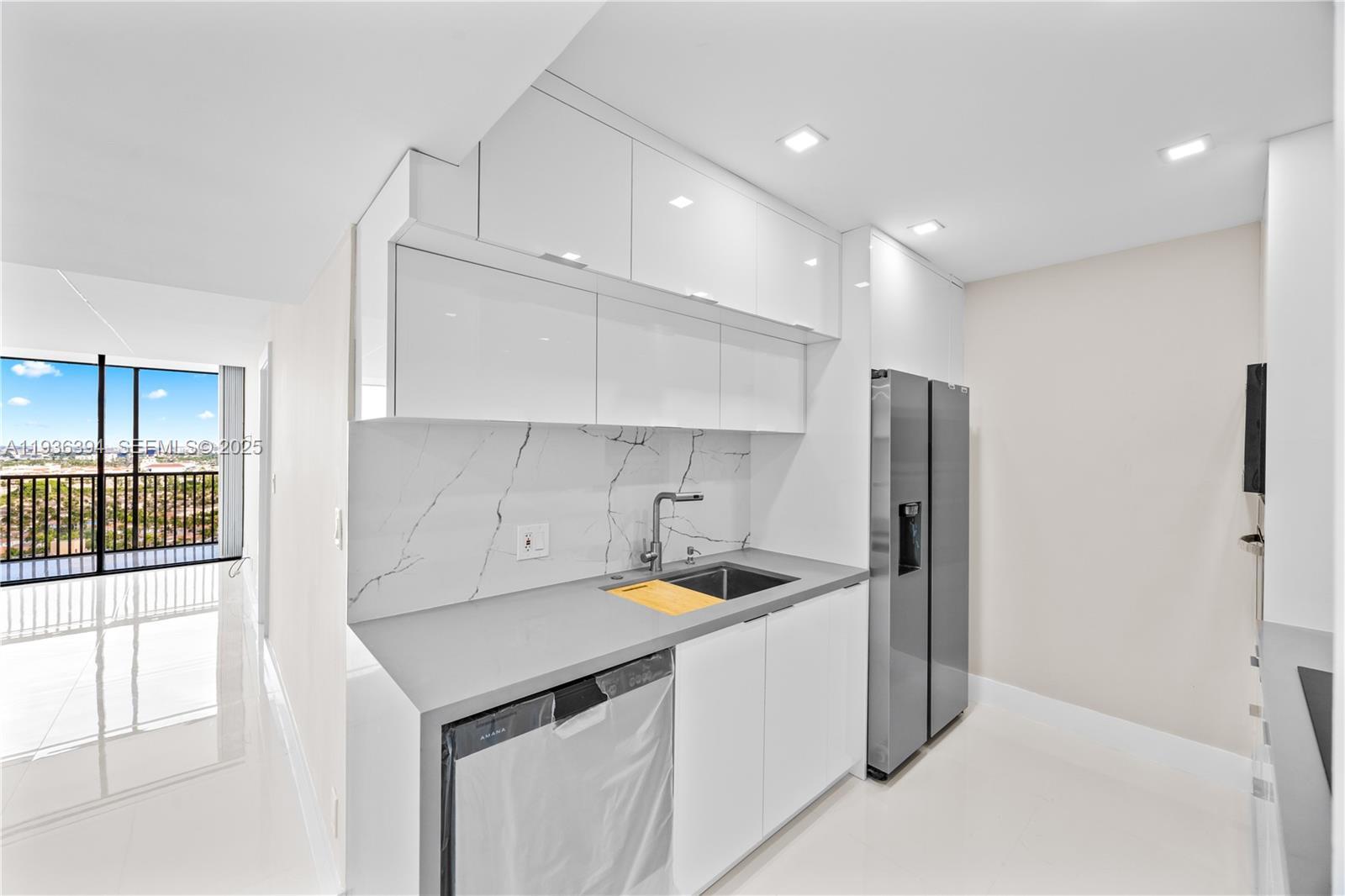 20379 W Country Club Dr, Aventura FL 33180 photo 5