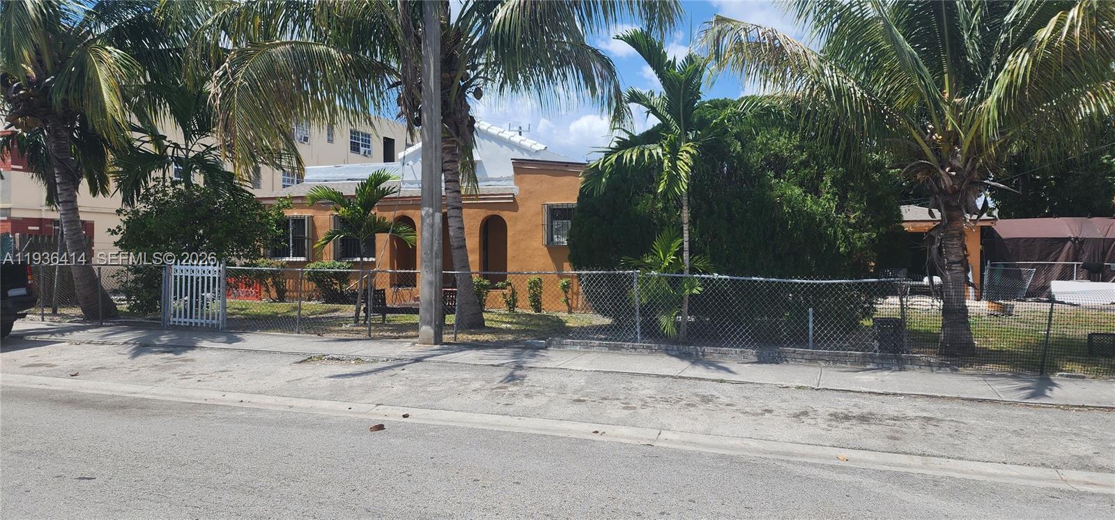 5428 NW 13th Ave, Miami FL 33142