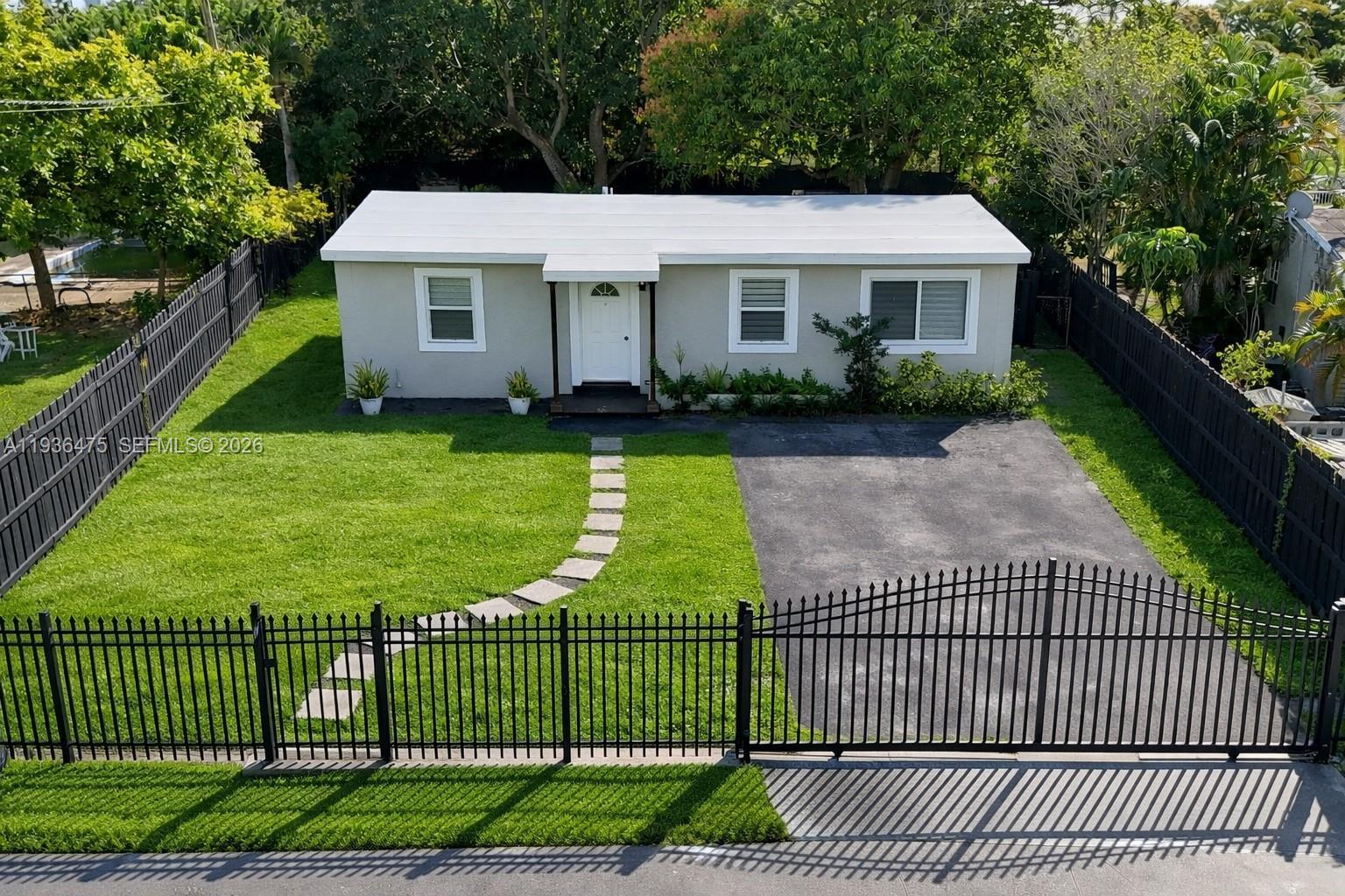 1032 NW 11th Pl, Fort Lauderdale FL 33311 photo 3