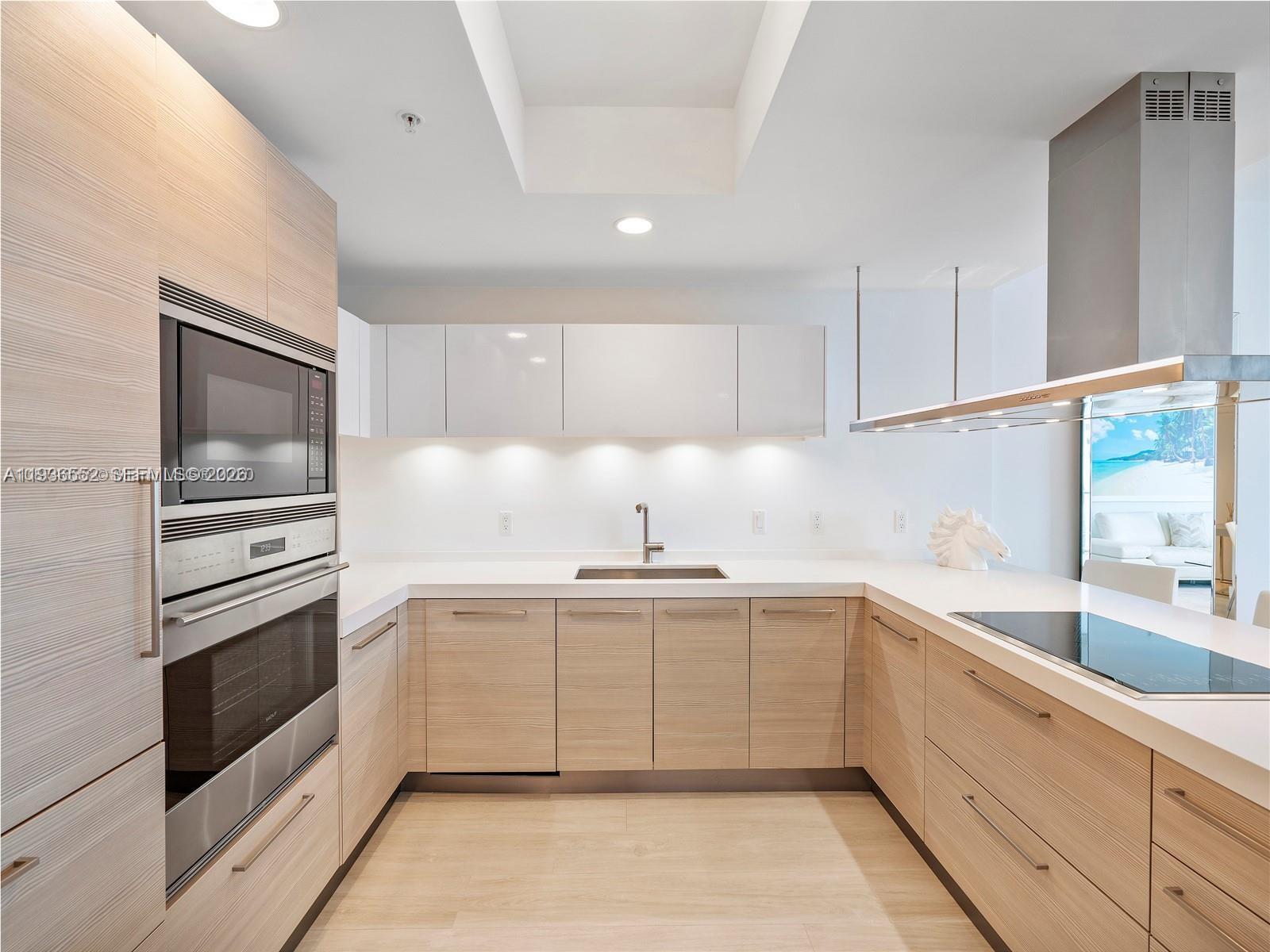 17301 Biscayne Blvd # 1105, North Miami Beach FL 33160 photo 5