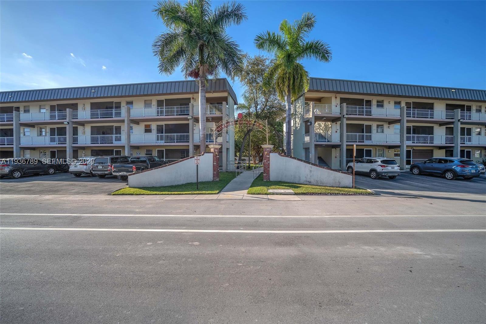 270 Layne Blvd # 305, Hallandale Beach FL 33009 photo 3