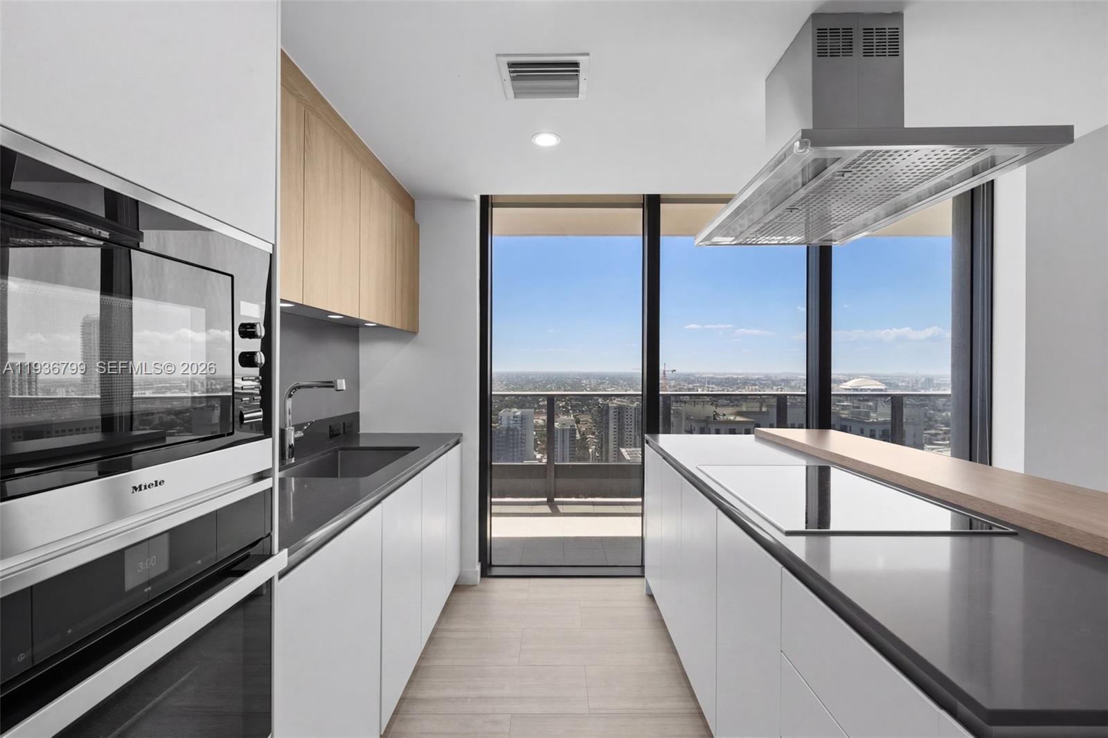 1000 Brickell Plz # 4212, Miami FL 33131 photo 5