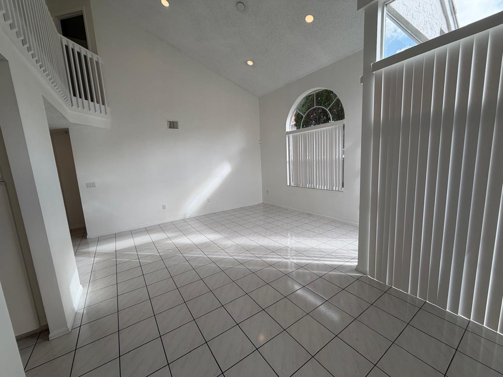 3780 Amalfi Drive # 3780, Hollywood FL 33021 photo 4