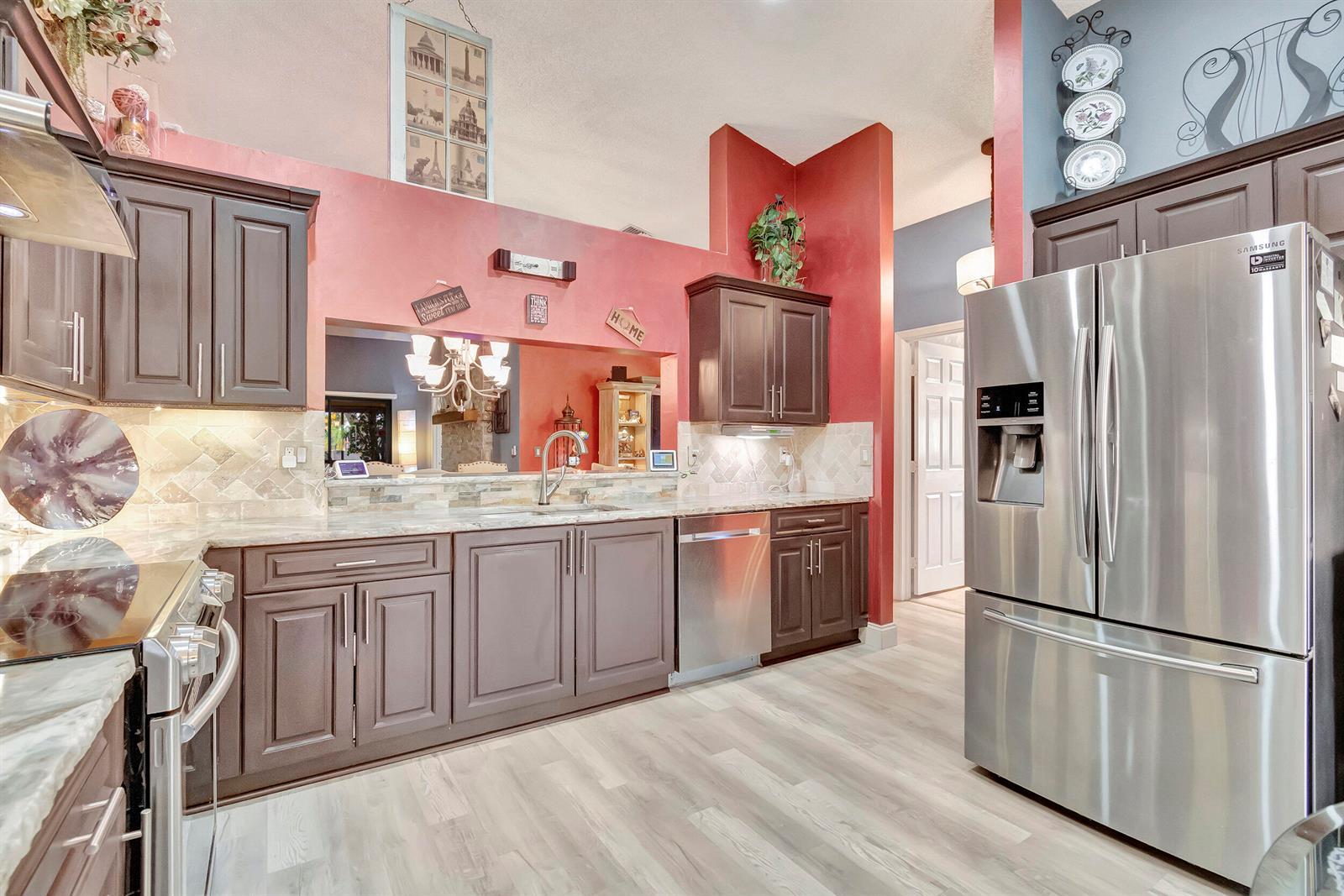 9705 Sills Drive E # 204, Boynton Beach FL 33437 photo 2