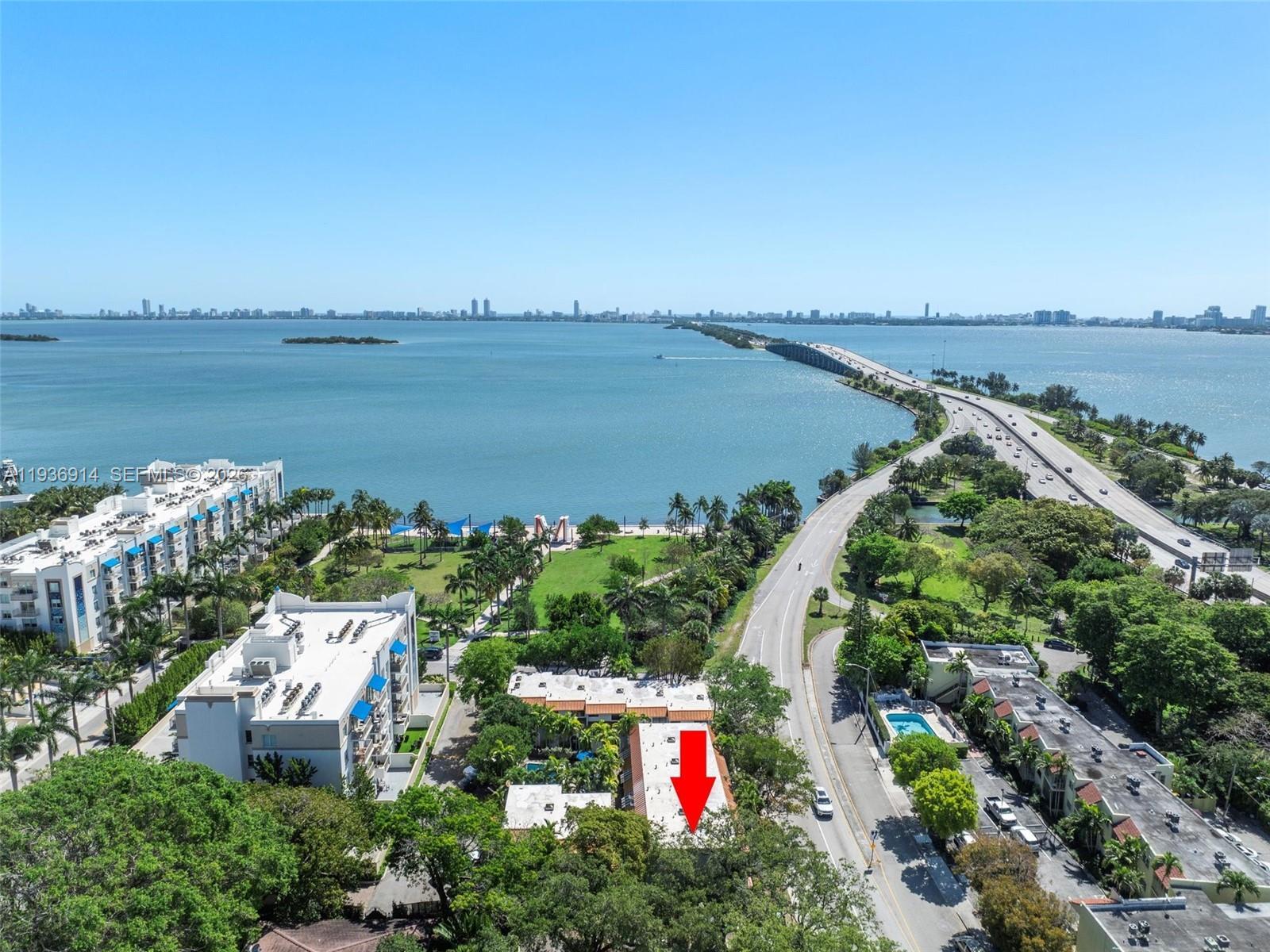 523 NE 38th St # 6, Miami FL 33137 photo 2
